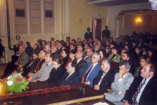 1990