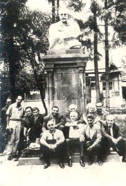 1990