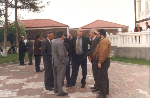1990