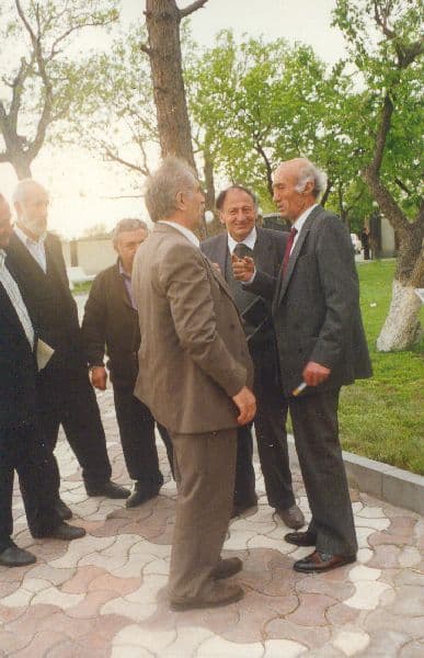1990