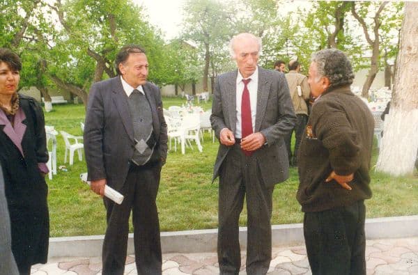 1990