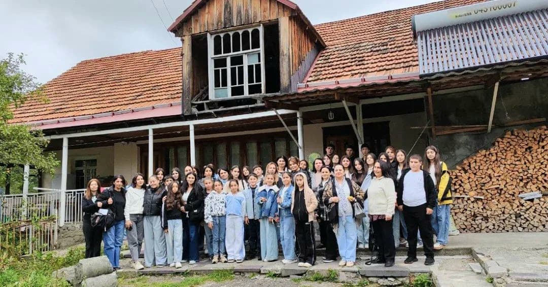 Զորավանի հիմնական դպրոցը գրողի տանը